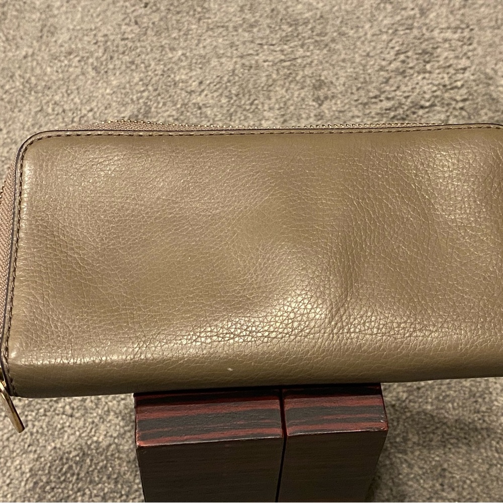 Marc Jacobs Wallet - Picture 5 of 7